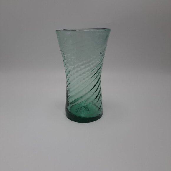 Hand Blown Green Swirl Ribbed Tumbler Drinking Glass - Picture 1 of 12